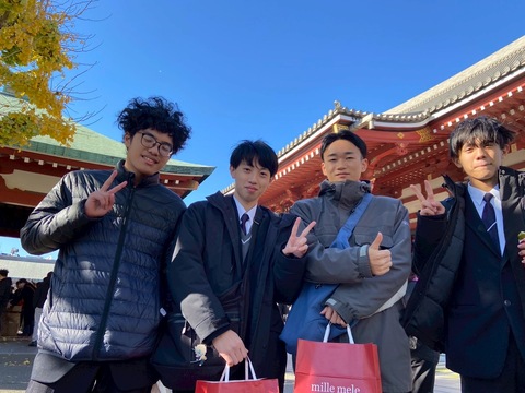 2A64C801-28DD-450E-8B73-EF7B3253578F