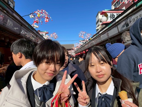 51AB4E51-1B0F-49E6-9794-B3A6F6BF961E